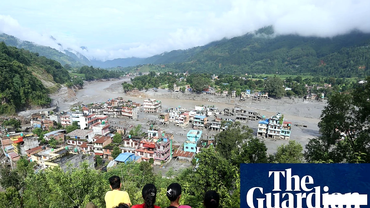 विशेषज्ञों ने चेतावनी दी है कि जलवायु संकट नेपाल जैसे पर्वतीय क्षेत्रों को अस्थिर कर सकता है