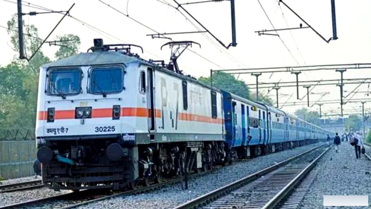 भारतीय रेलवे ने नियम सख्त किए: इन कृत्यों के लिए यात्रियों को जुर्माना भरना पड़ सकता है; भुगतान करने से इंकार करने पर दोगुनी कीमत चुकानी पड़ सकती है