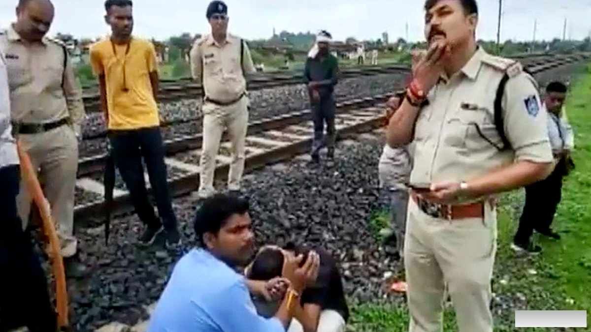 पिता भी ट्रेन के आगे कूदे, रक्षाबंधन के दिन उजड़ा परिवार