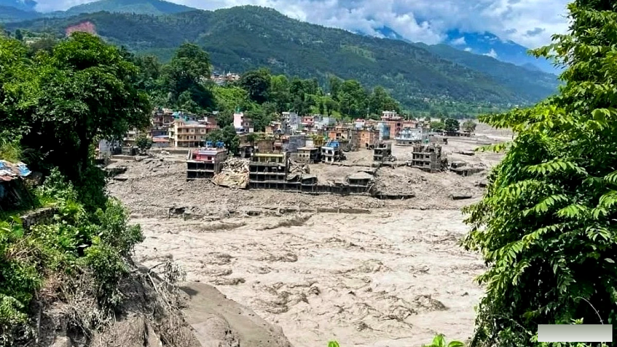 600 के करीब मौतें, 2500 लापता, 320 भारतीयों की खबर नहीं... नेपाल में फिर बाढ़ का खतरा