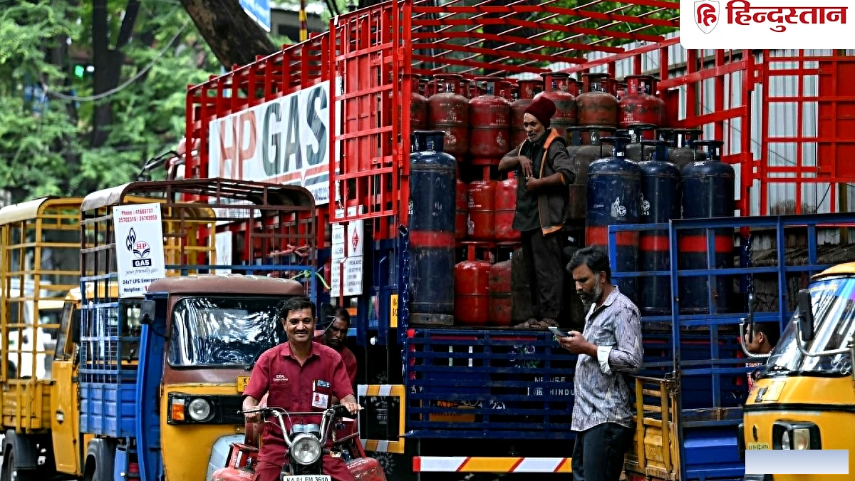 Indian oil, Bharat gas और HP ने नई कीमतों का किया ऐलान, क्या महंगा हुआ सिलेंडर?