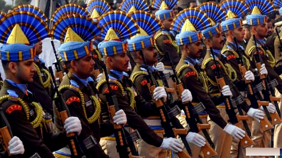 कैडर अफसरों के मामले की तरह क्या 'ओपीएस' केस में भी घिरेगी सरकार, संघ के सशस्त्र बल या सिविलियन फोर्स!