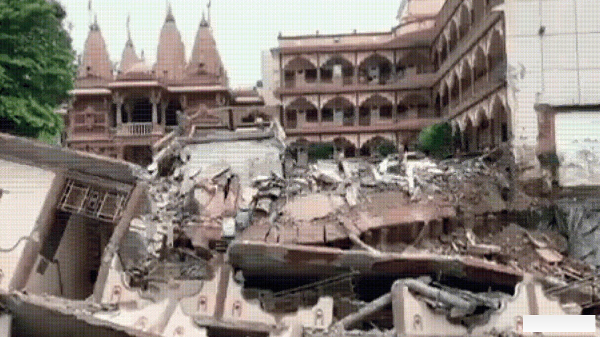 प्रयागराज के स्वामीनारायण मंदिर परिसर में हादसा, भरभराकर गिरी तीन मंजिला इमारत