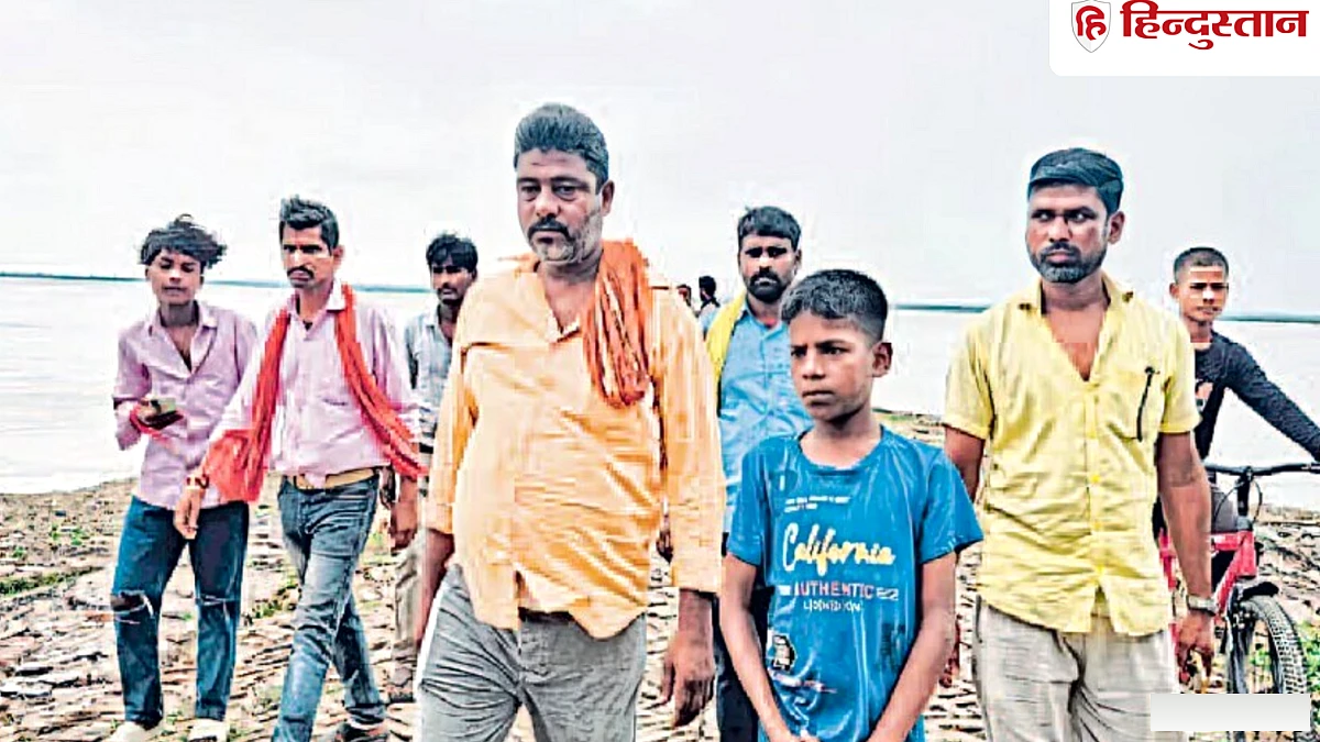 खाना बना रहे थे, तभी जलप्रलय आया...नेपाल बाढ़ में बहे पिता की तलाश में यूपी पहुंचा मासूम