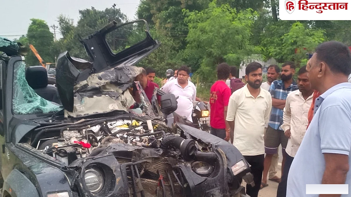 बदायूं से दिल्ली जा रही THAR गंगा एक्सप्रेसवे पर पलटी, 4 लोगों की मौके पर ही मौत