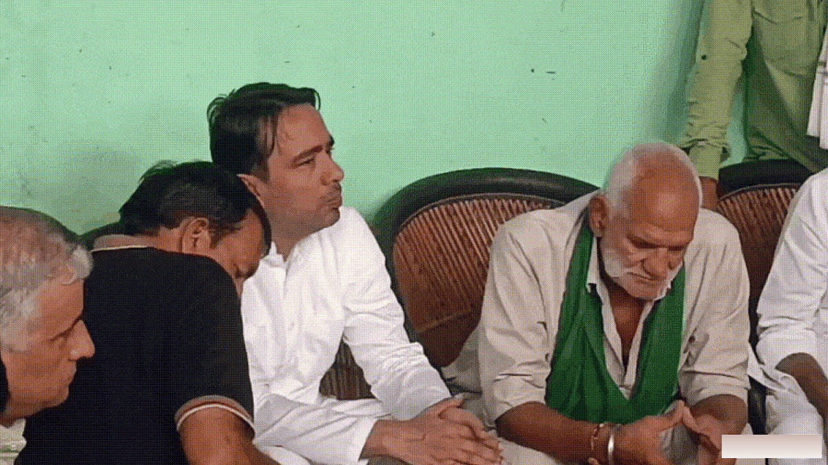 अंकित बालियान के घर पहुंचे जयंत चौधरी, परिजनों को बंधाया ढांढस; बोले- कातिलों को मिलेगा कड़ा सबक
