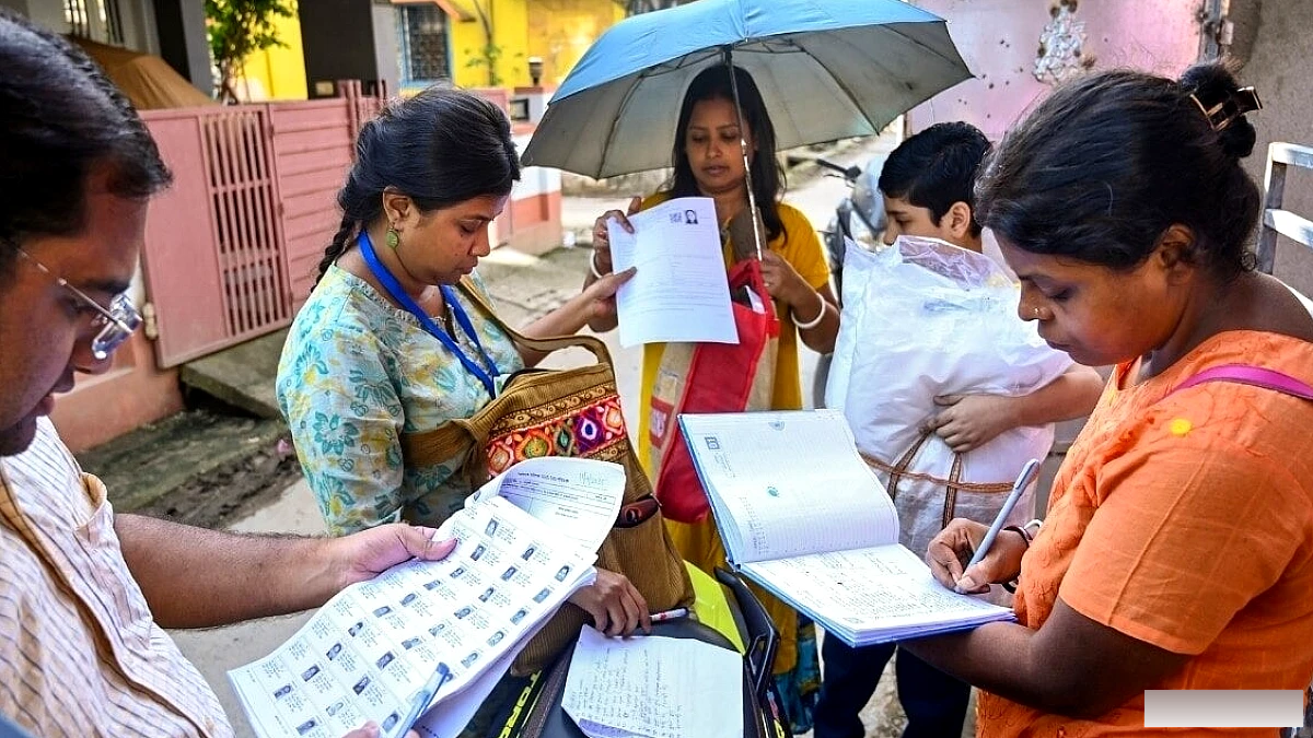 दिल्ली में 47 लाख, महाराष्ट्र के SIR ड्राफ्ट रोल से 2 करोड़ 7 लाख वोटर्स के नाम कटे, ऐसे करें चेक