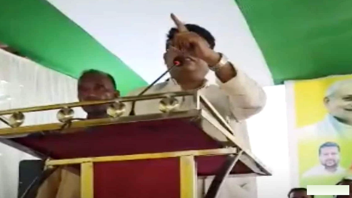 नवादा में JDU अल्पसंख्यक प्रदेश अध्यक्ष अशरफ अनसारी का जनसमुदाय ने किया भव्य स्वागत, हजारों की भीड़ उमड़ी