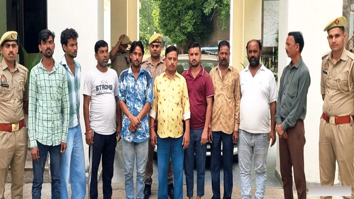 ताज के पास से नौ लपके गिरफ्तार, पर्यटकों को सतर्क रहने का चेतावनी
