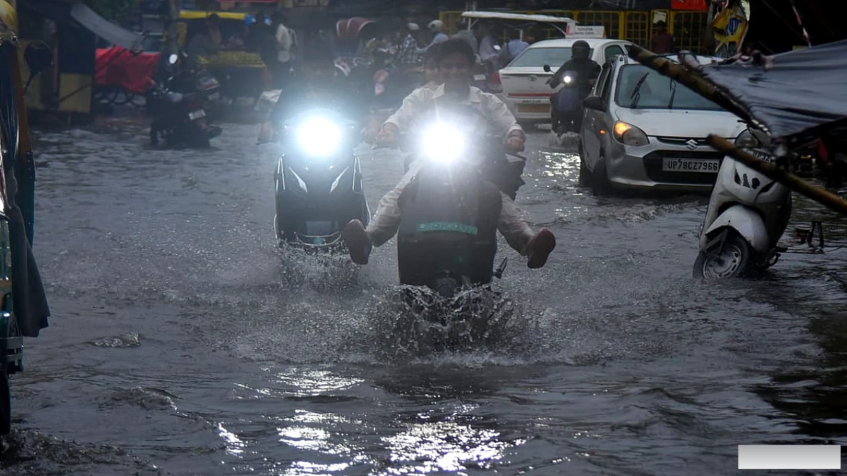 सितंबर के पहले ही दिन बारिश से सराबोर हुई राजधानी, कई इलाकों में हुआ जलभराव, तस्वीरें