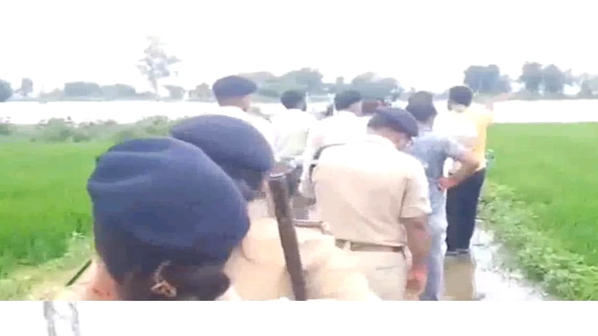 सासाराम में बाढ़ प्रभावित क्षेत्रों में डेहरी एसडीएम निलेश कुमार ने की त्वरित मदद के निर्देश