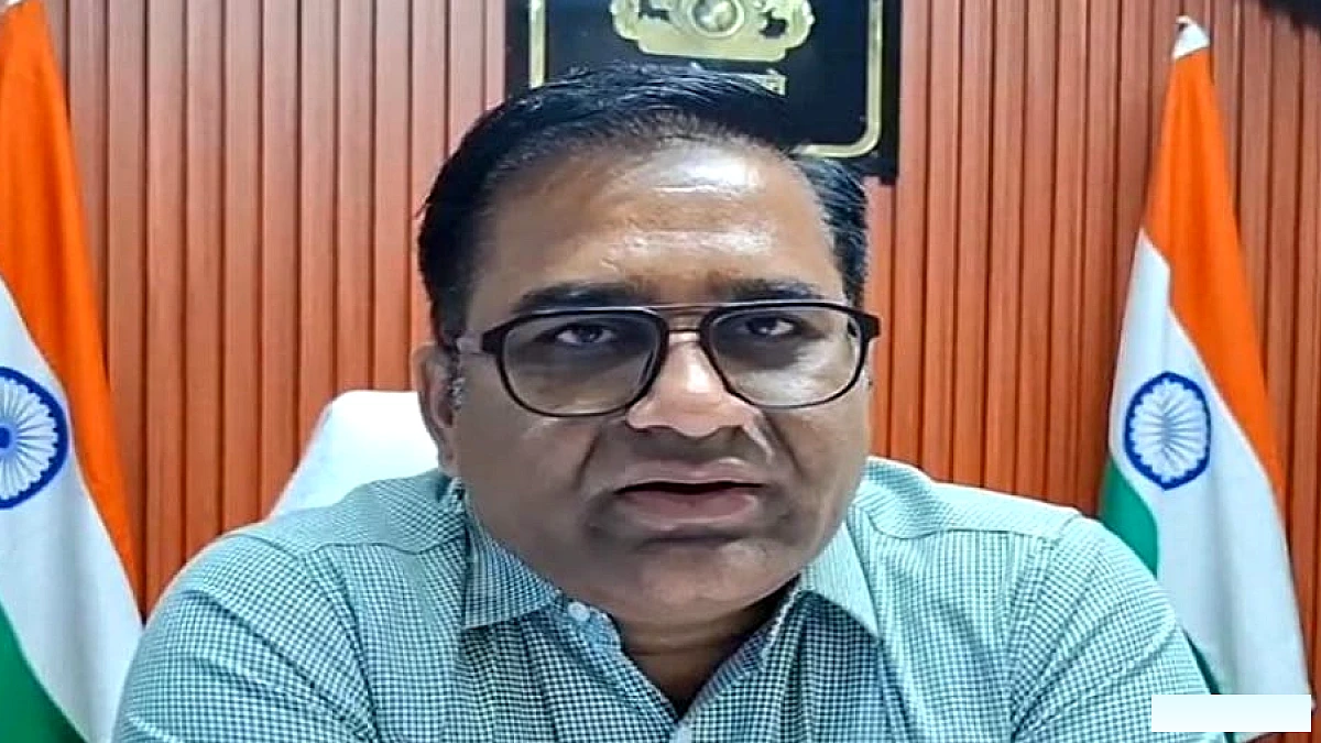 प्रशासन ने 100 करोड़ की 106 बीघा सरकारी जमीन कराई कब्जामुक्त, जद में आए स्कूल की दीवारें भी ध्वस्त