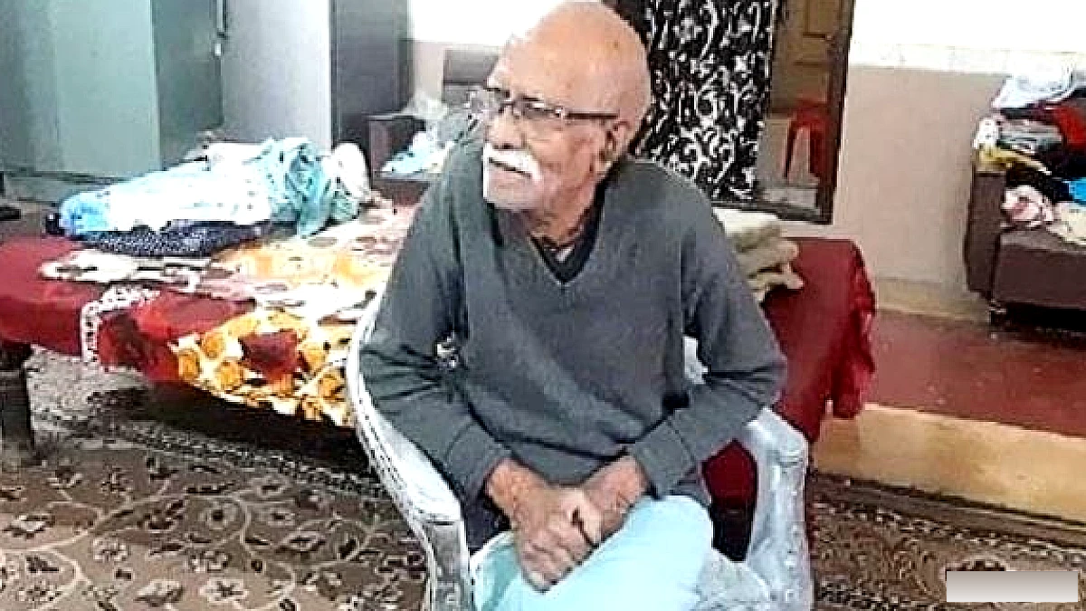 जिलाधिकारी की संपत्ति करोड़ों में, घर नहीं मिला; 90 वर्ष पर कानूनी जाँच