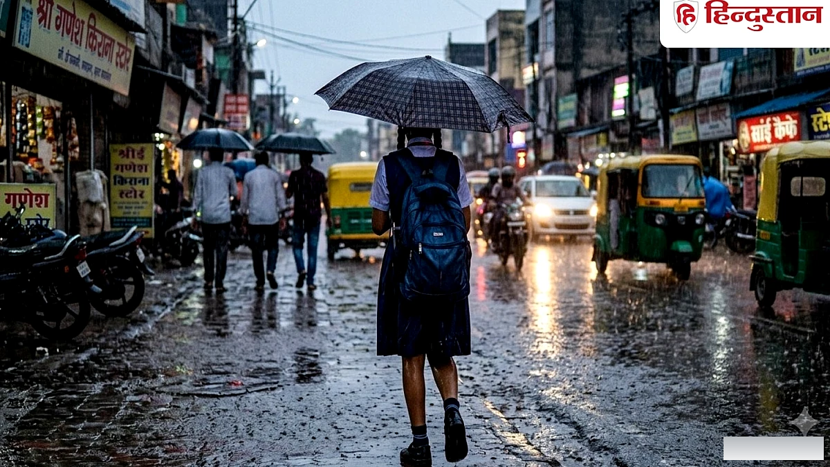 भारी बारिश के चलते यूपी के इन जिलों में DM ने बंद किए 8वीं तक के स्कूल, शिक्षकों के लिए ये आदेश जारी
