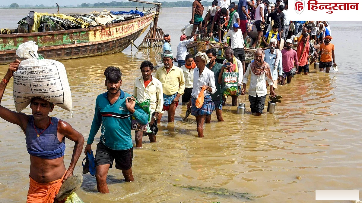 बिहार में बाढ़ का कहर: कोसी, गंडक, सोन और गंगा समेत सात नदियां उफान पर, चंपारण से भागलपुर तक तबाही