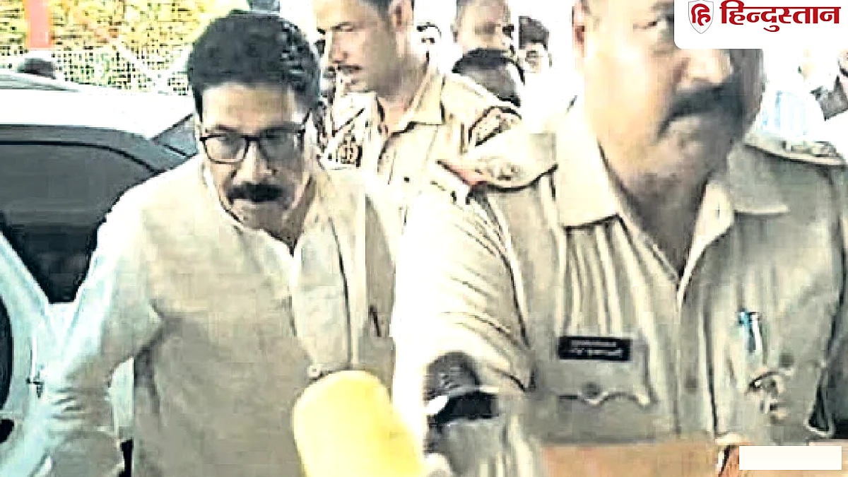 जमीन कब्जा और मारपीट में सपा नेता गिरफ्तार, अन्य चार की तलाश में लगी यूपी पुलिस
