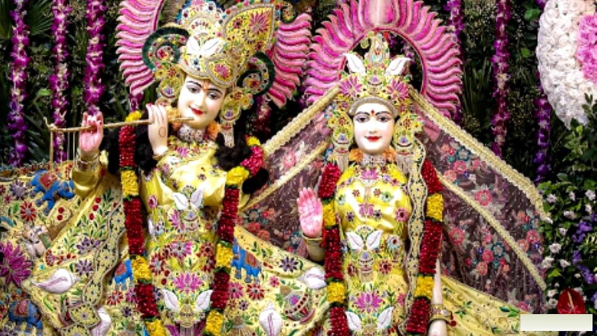 देशभर में कृष्ण जन्माष्टमी का जोश: मथुरा से रांची तक भक्तों की उमड़ती भीड़