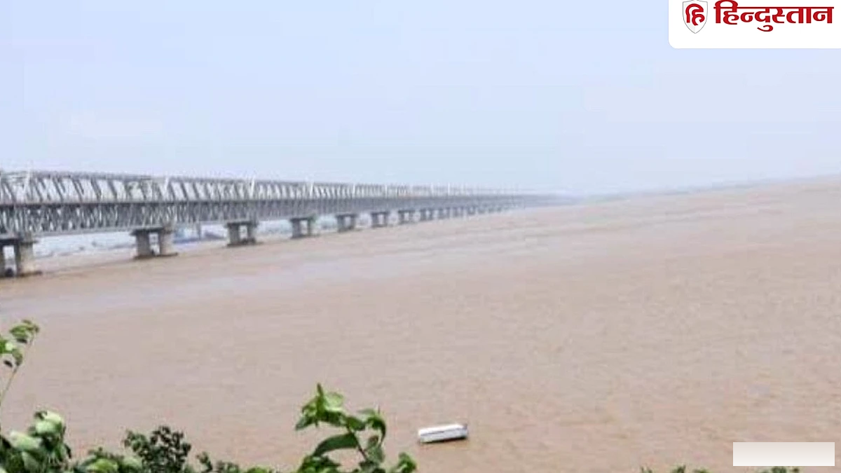 पटना के गांधीघाट पर जलस्तर 10 सेमी बढ़ा, बाढ़ का खतरा गहरा