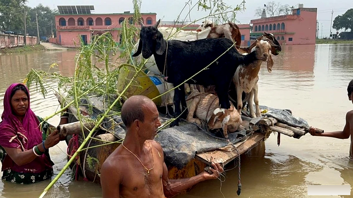 भागलपुर‑मुंगेर में बाढ़ से भारी तबाही, कई गांव जलमग्न, घरों में 5‑6 फीट पानी