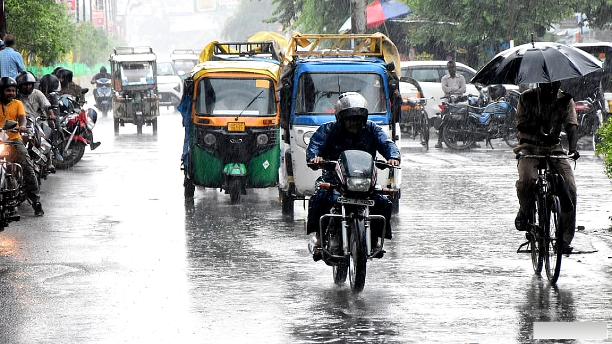 रातभर बरसा पानी, 14 साल का रिकॉर्ड टूटा; आज आठवीं तक के सभी स्कूल बंद