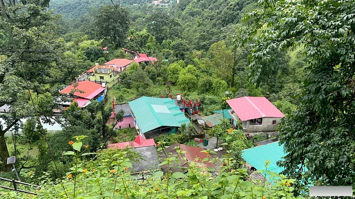 नैनीताल के कई गांवों में दूषित पानी से पीलिया‑डायरिया, 100 से अधिक रोगी, 2 मौतें