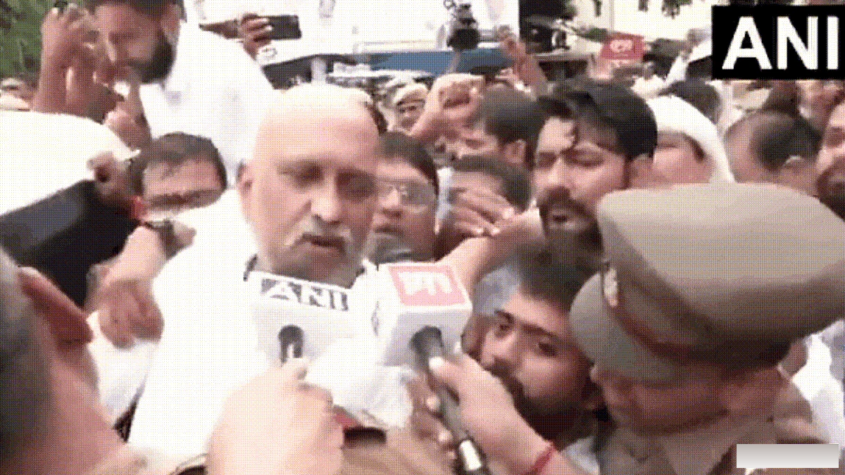 लखनऊ से सहारनपुर जा रहे अजय राय पुलिस हिरासत में, कांग्रेस प्रतिनिधिमंडल को भी रोका गया