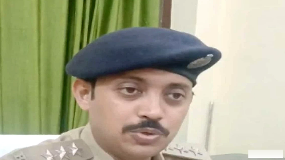 पूर्णिया में मोबाइल शॉप चोरी का सिलसिला उजागर, बालक समेत आरोपी गिरफ्तार; 16 चोरी के फोन बरामद