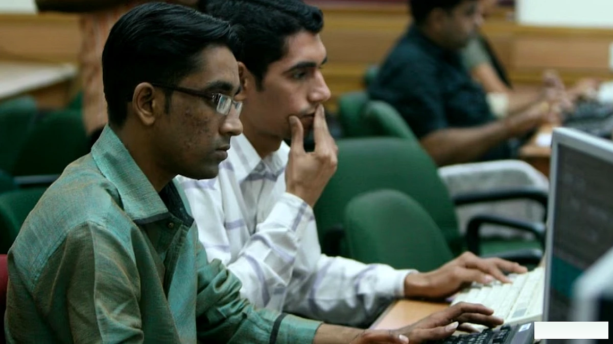 मिडल ईस्ट तनाव के कारण शेयर बाजार में खुलते ही सेंसेक्स‑निफ्टी में तीव्र गिरावट