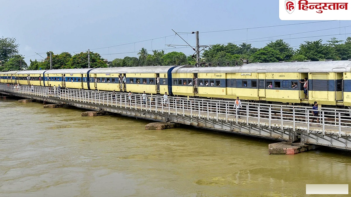 पुनपुन नदी के बाढ़ में पटना-गया रेलखंड पर 10 ट्रेनें रद्द, 8 का रूट बदला