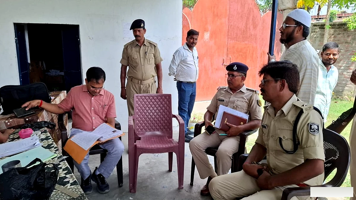 खाने के बाद चार छात्राएं बेहोश, एक की मौत; पुलिस-प्रशासन ने शुरू की जांच