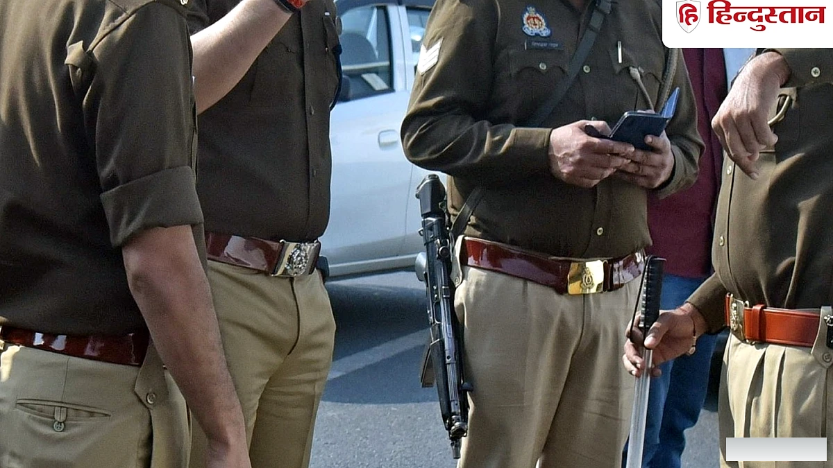 पति ने गला रेतकर पत्नी को मार गिराया, दो बच्चों को लेकर फरार