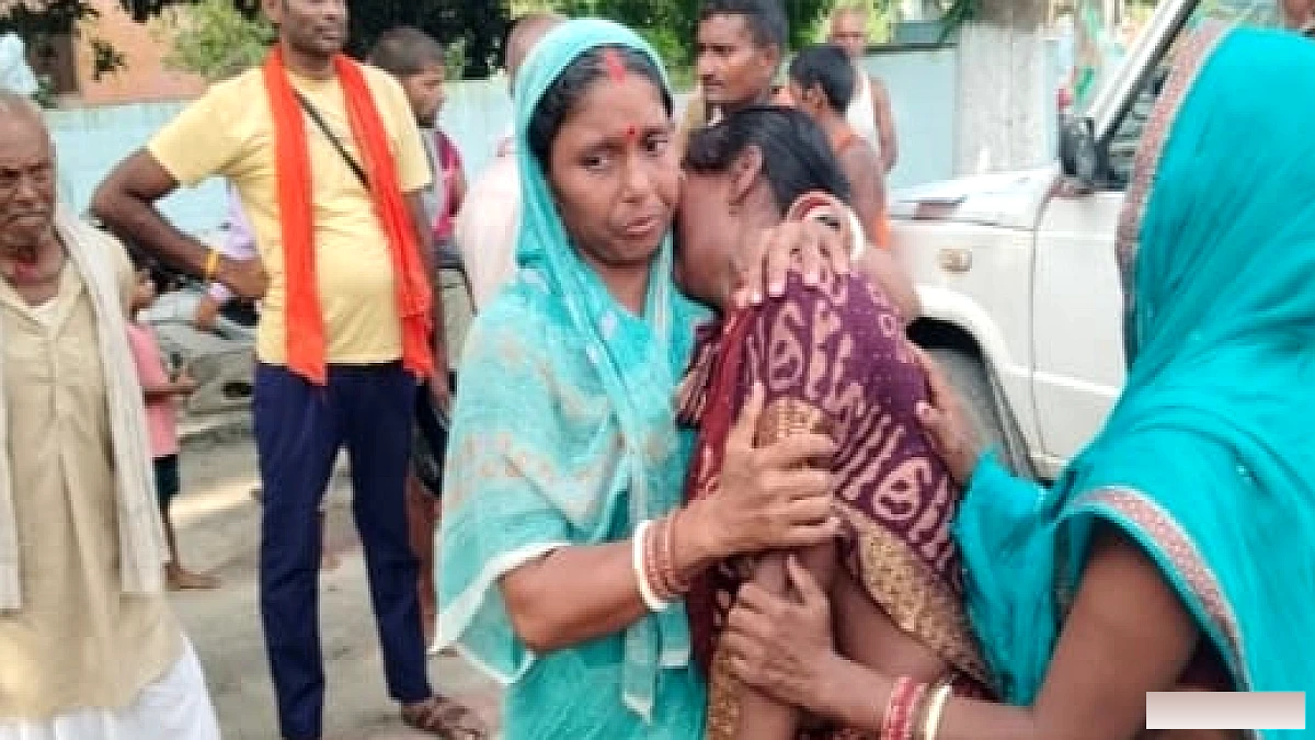 बिहार में बाढ़ का कहर: गहरे पानी में डूबीं चार लड़कियां, दो की मौत; गांव में पसरा मातम