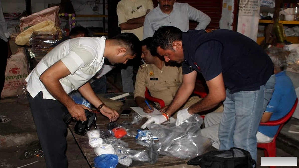 मेरठ में 400 किलोग्राम विस्फोटक बरामद, लाला का बाजार से परे केसरगंज और रोहटा में भी छापा