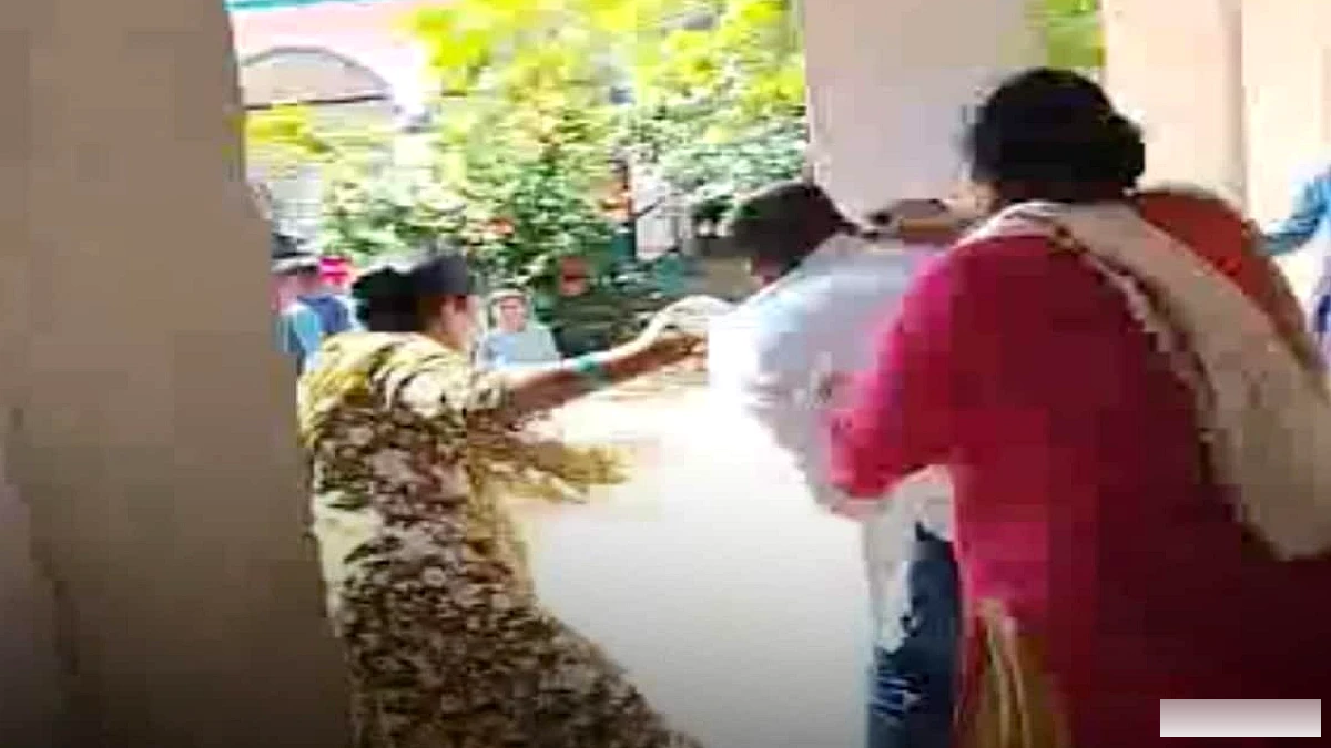 सासाराम के स्कूल में बच्चों के सामने मारपीट, वायरल वीडियो के बाद 5 शिक्षकों को निलंबित