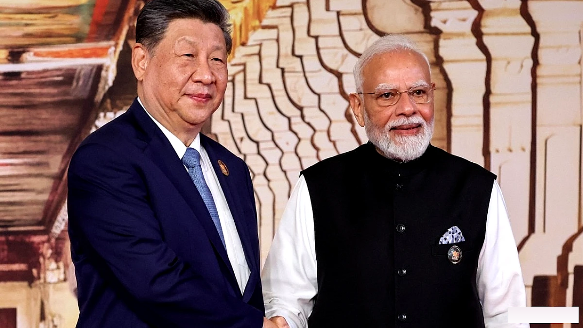 PM मोदी ने चीन के राष्ट्रपति शी जिनपिंग से मुलाकात में तीन ‘म्यूचुअल’ सिद्धांतों पर ज़ोर दिया