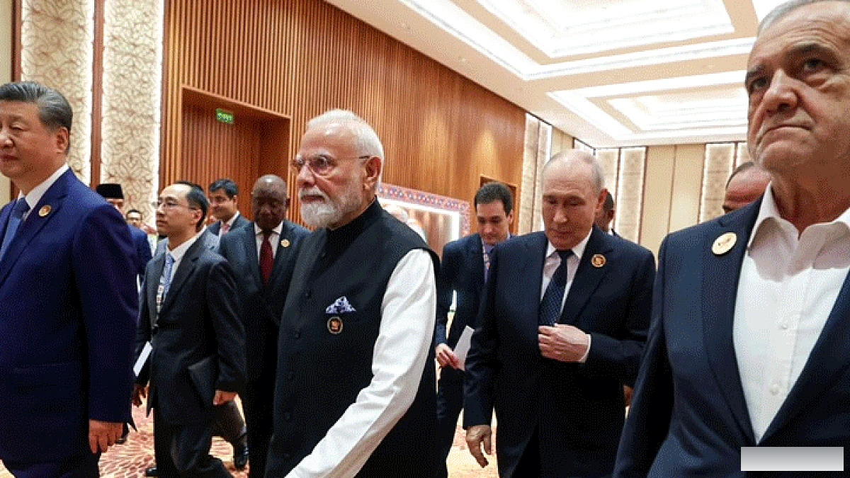 पीएम ने साझा की BRICS नेताओं की तस्वीर, जिसमें 22% विश्व GDP का प्रतिनिधित्व