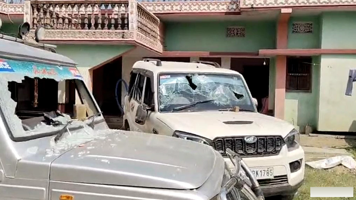 शराब माफिया के घर छापेमारी करने पहुंची उत्पाद विभाग की टीम पर हमला, थानाध्यक्ष समेत कई पुलिसकर्मी घायल