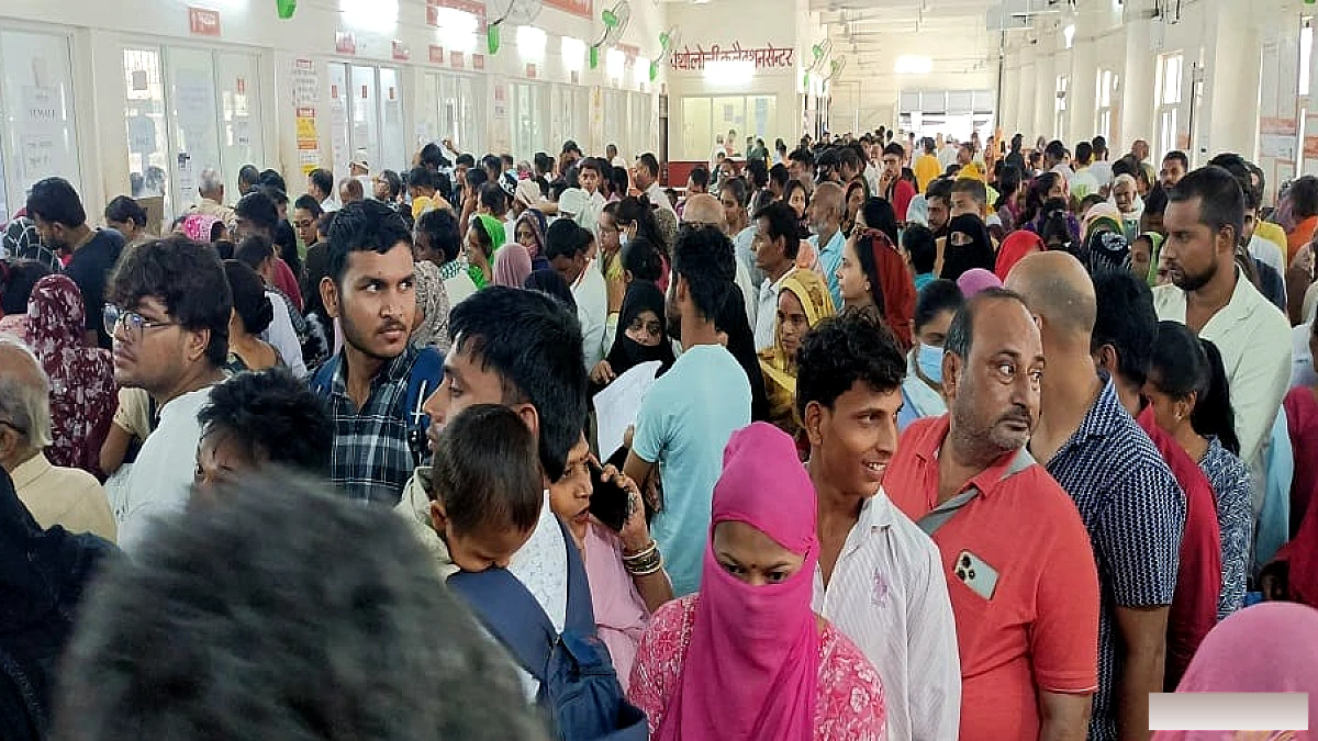 वायरल फीवर का बढ़ता खतरा: तेज बुखार से ग्रसित मरीजों की संख्या में वृद्धि, एसएन अस्पताल में बेडों की कमी, जानिए प्रमुख लक्षण