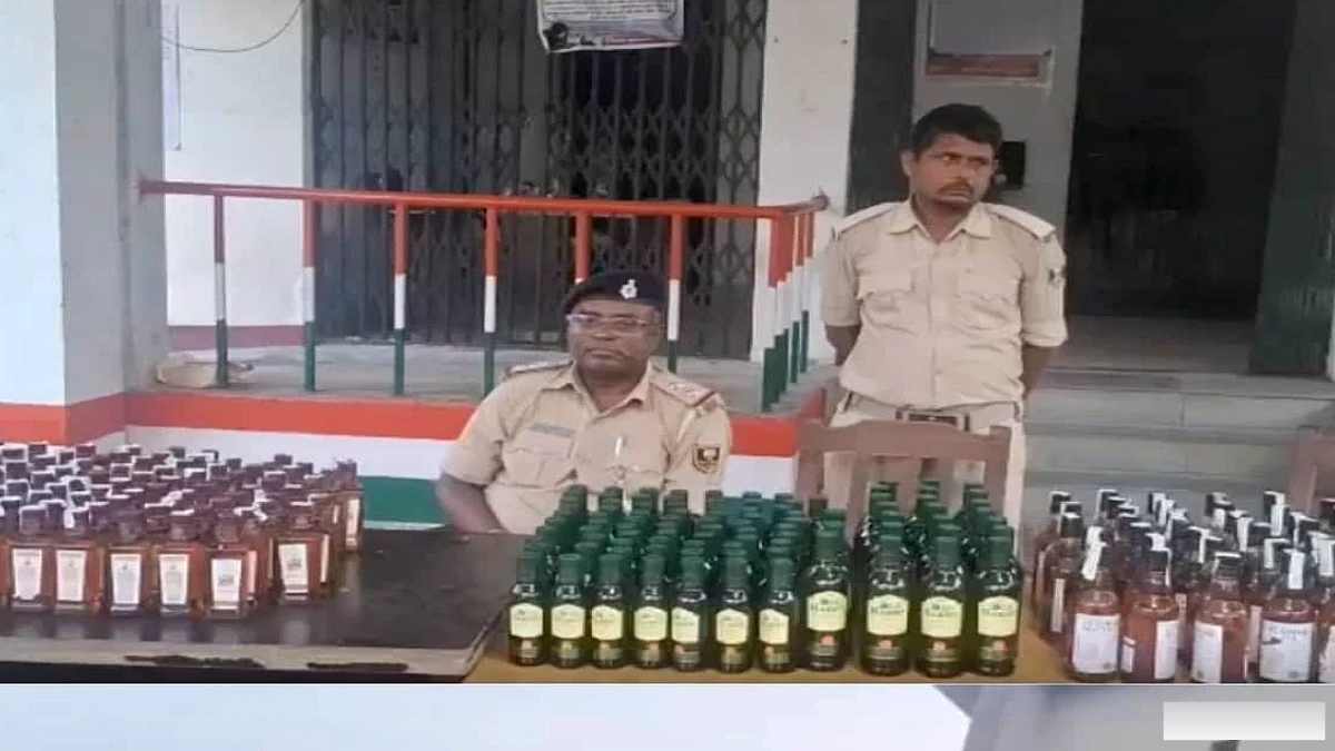 बखरी (बगुसराय) में गन्ने के खेत से 296 बोतल विदेशी शराब बरामद, पुलिस ने FIR दर्ज की