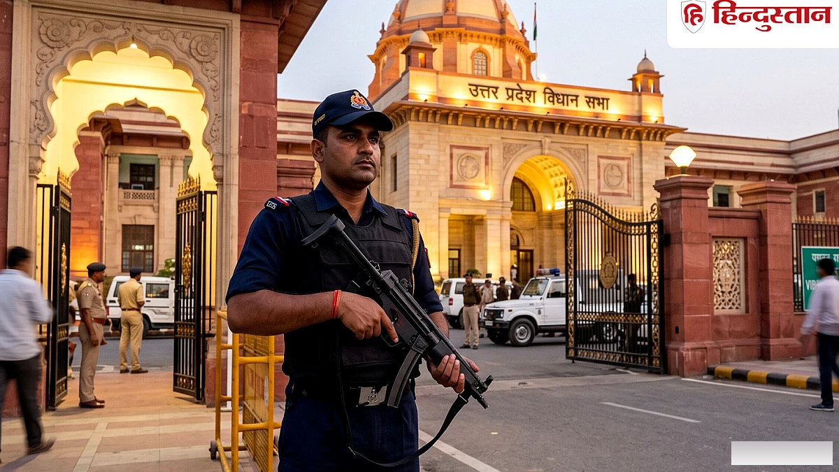 यूपी सरकार ने सांसदों व विधायक की सुरक्षा के लिए 800 सब‑मशीनगन और 3 स्नाइपर राइफल खरीदी