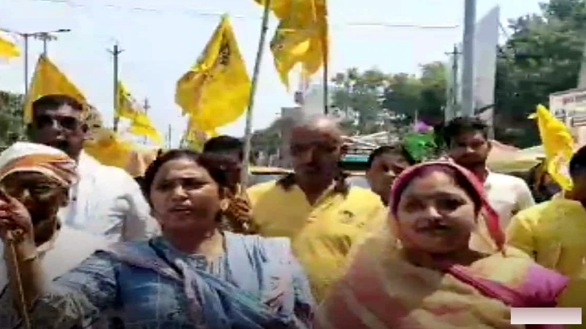 गोपालगंज में सड़कों की सुरक्षा को लेकर प्रशासन ने कड़ी कार्रवाई की, हेलमेट‑सीट बेल्ट व गति सीमा पर ज़ोर