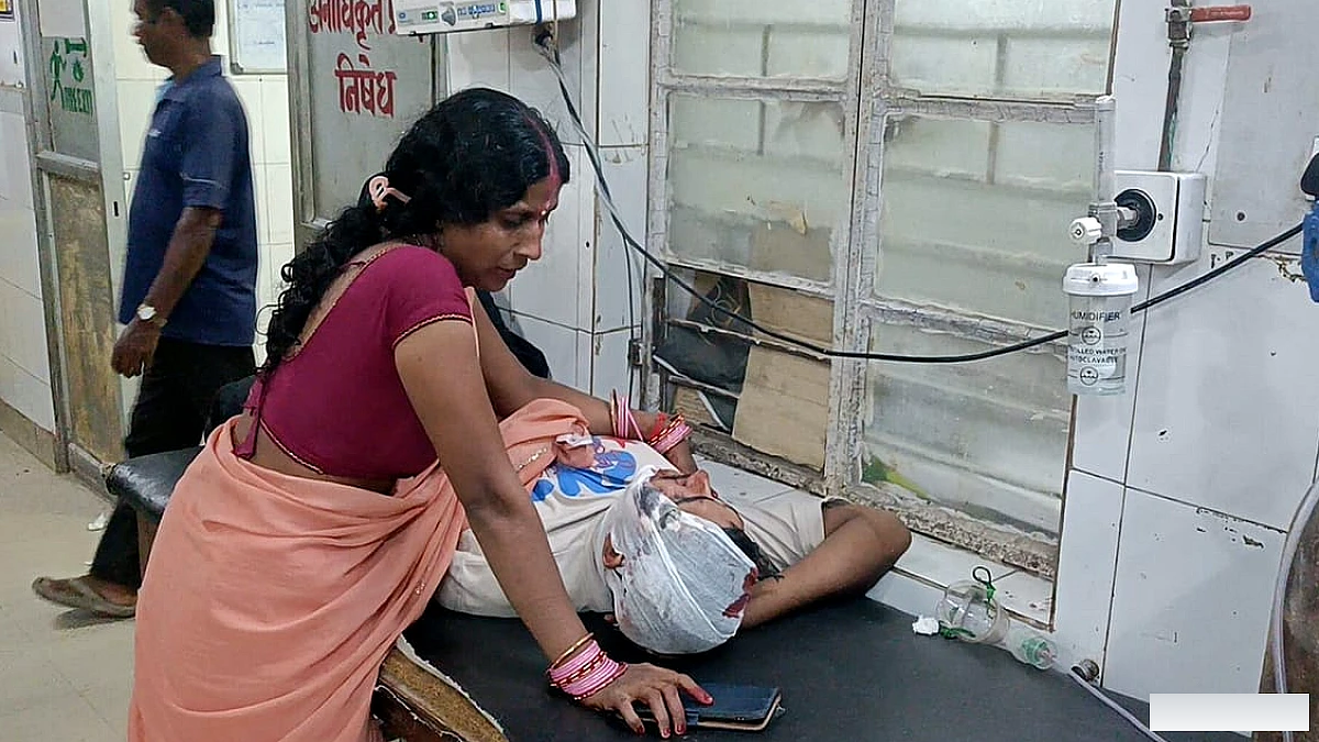वैशाली में रफ्तार का कहर: कार-डंपर की भीषण टक्कर में दो युवकों की मौत, तीन गंभीर