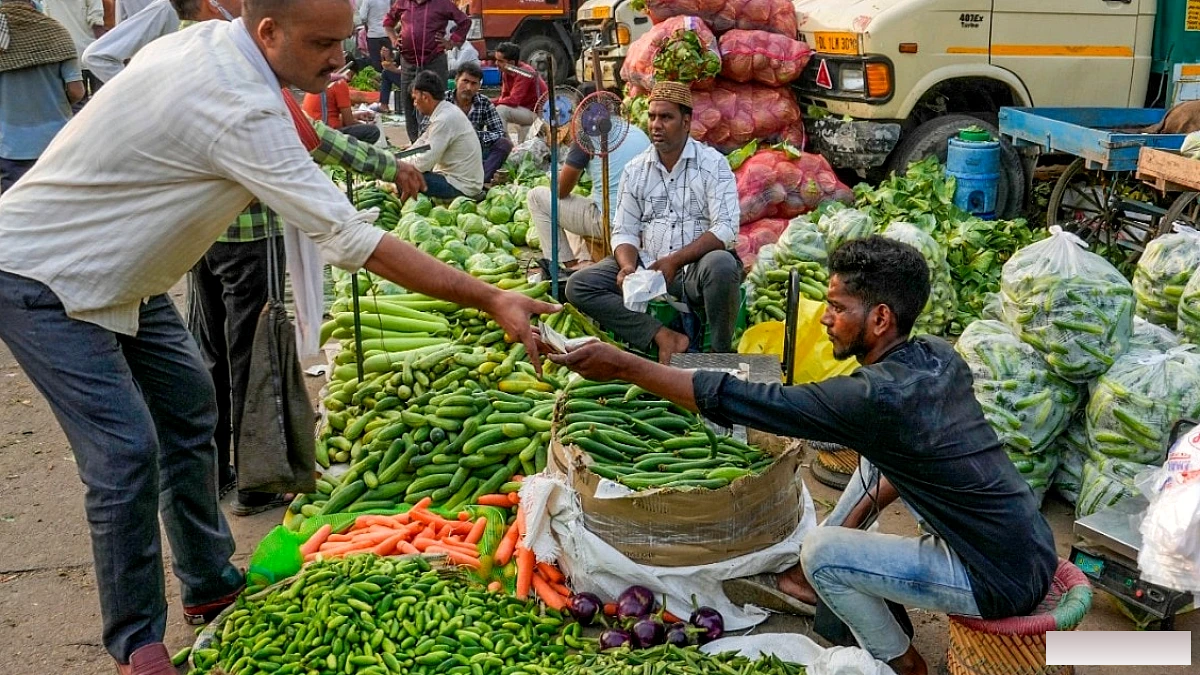 त्योहारों से पहले सब्जियों की कीमतों में तेज़ी, टमाटर‑प्याज से लेकर हरी सब्जियों तक दाम दोगुने