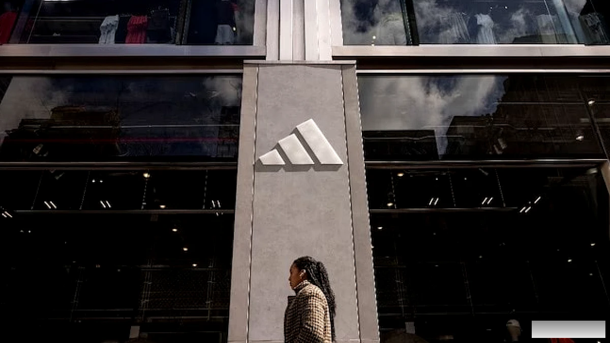 Adidas के भारत टेक हब में 50 % कर्मचारियों पर छंटनी
