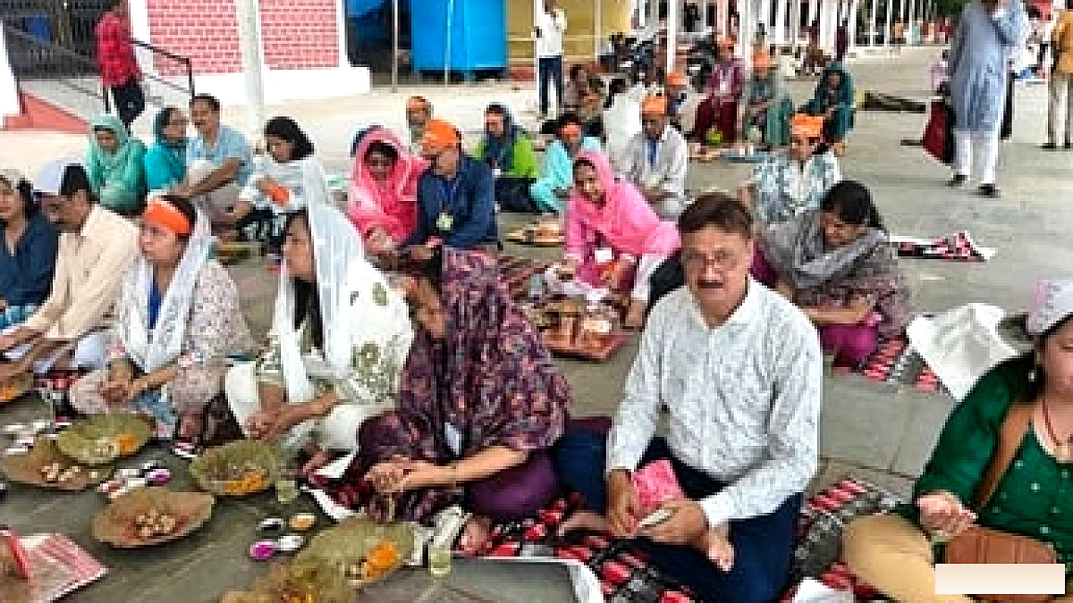गयाजी साथ आ रहे हैं बच्चे? हाथ पर लगेगा QR Code वाला बैंड; तर्क के साथ जानिए कारण