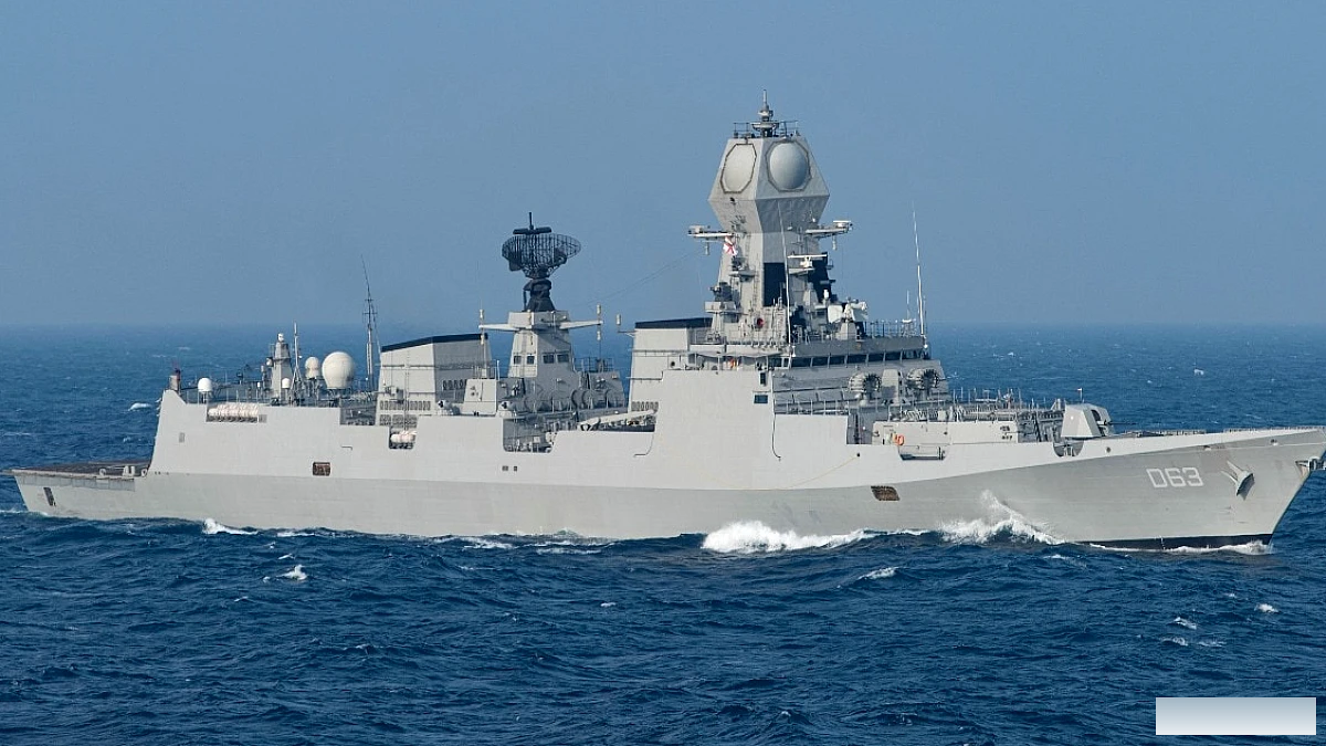 पाकिस्तानी पोत के टकराव को भारत ने खारिज किया, INS Kolkata की स्थिति स्पष्ट