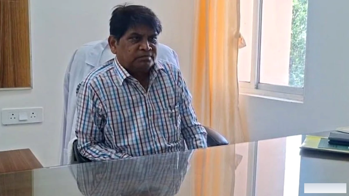 सिविल सर्जन पर गिरी गाज, भ्रष्टाचार के आरोप में डॉ. विजय कुमार निलंबित; अब यहां होगा मुख्यालय