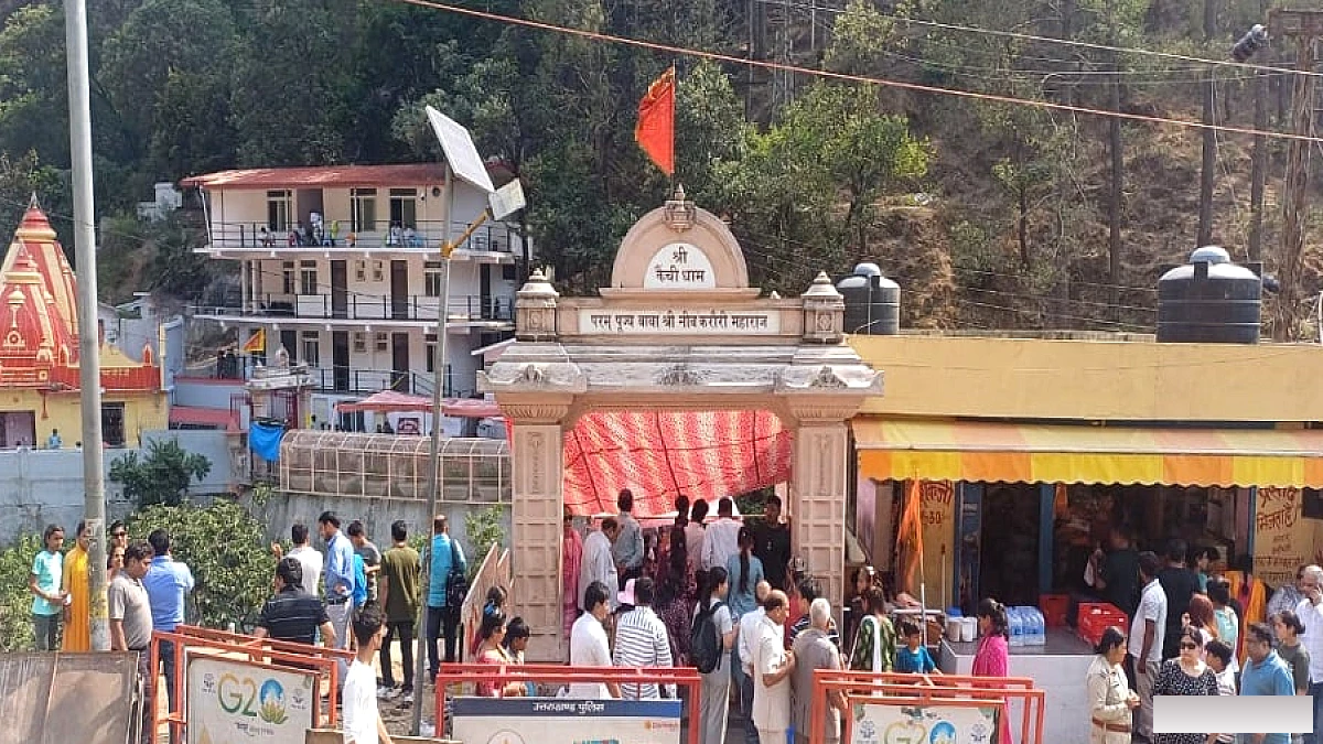 जन्मस्थान से समाधि तक के पवित्र यात्रा में 50% छूट के साथ टूर पैकेज को मिला शानदार प्रतिक्रिया