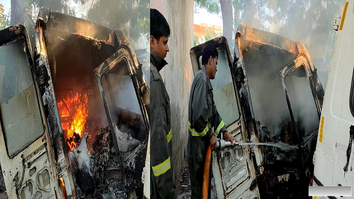 सदाबाद सीएचसी में पुरानी एम्बुलेंस पर लगी आग, 30 मिनट में बुझाई गई, कोई हताहत नहीं
