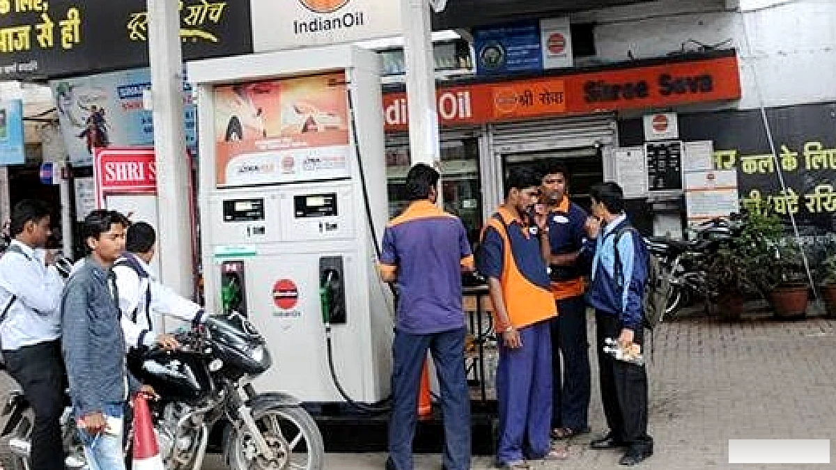 MDR लागू होने पर मध्य प्रदेश के पेट्रोल पंपों में UPI भुगतान पर रोक, कैश ही विकल्प